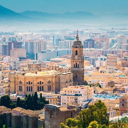 Calu Homes Cerca De Estacion De Tren Málaga Exterior foto